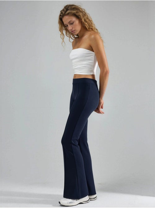 Pantalones acampanados de cintura alta con cinturilla elástica busem - Kiabi Pantalones acampanados de cintura alta con cinturilla elástica busem - Kiabi