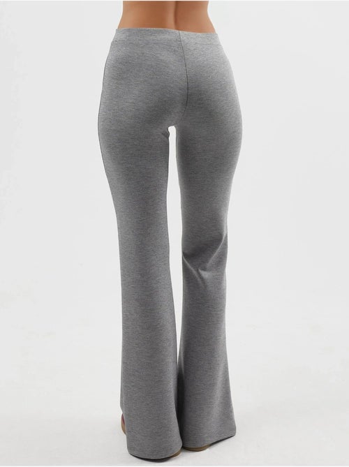 Pantalones acampanados de cintura alta con cinturilla elástica busem - Kiabi Pantalones acampanados de cintura alta con cinturilla elástica busem - Kiabi
