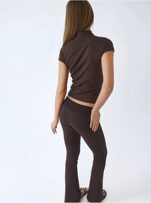 Pantalones acampanados de cintura alta con elástico busem - Kiabi Pantalones acampanados de cintura alta con elástico busem - Kiabi