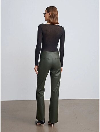 Pantalones acampanados de polipiel para mujer dilvin