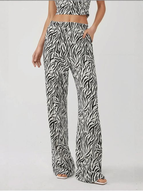 Pantalones anchos con estampado de cebra - Kiabi Pantalones anchos con estampado de cebra - Kiabi