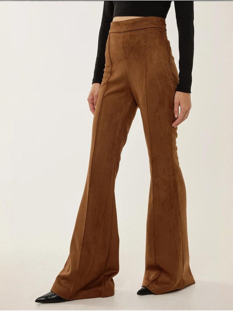 Pantalones anchos de gamuza con cintura alta y pinzas hiccup Marrón - Kiabi