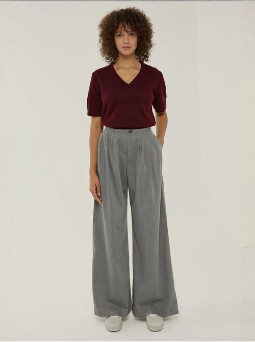 Pantalones anchos plisados hiccup - Kiabi Pantalones anchos plisados hiccup - Kiabi