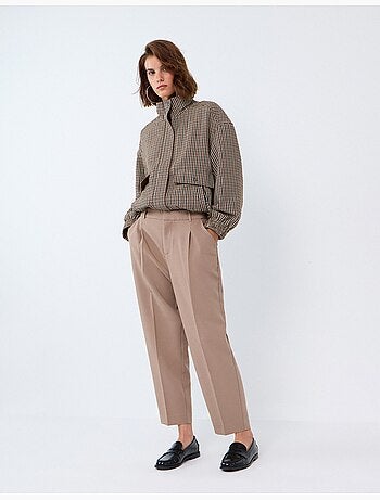 Pantalones arrugados, mo fashion