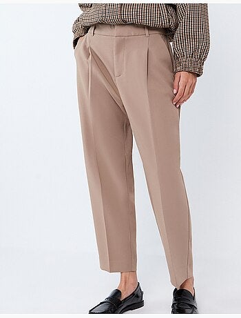 Pantalones arrugados, mo fashion