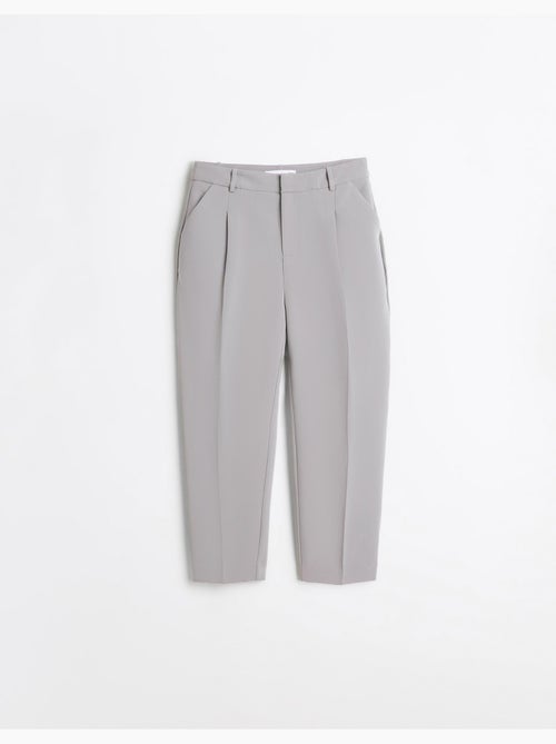 Pantalones arrugados, mo fashion - Kiabi Pantalones arrugados, mo fashion - Kiabi