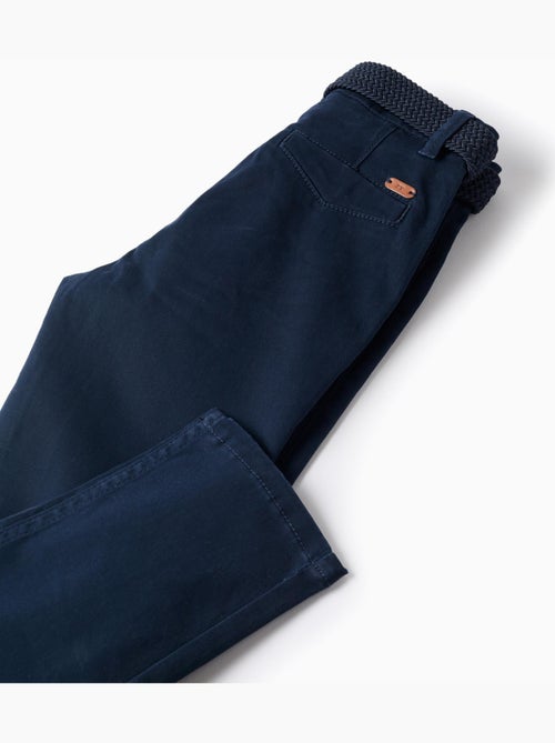 Pantalones chinos ajustados de sarga con cinturón - Kiabi