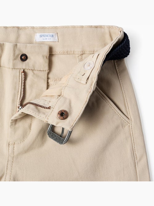 Pantalones chinos ajustados de sarga con cinturón - Kiabi