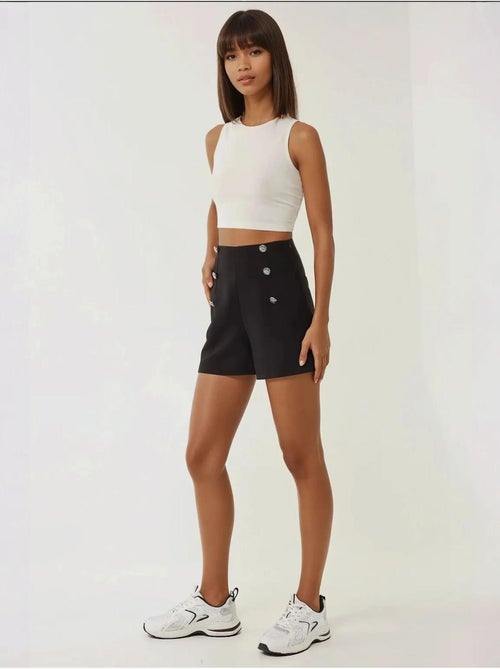 Pantalones cortos abotonados de cintura alta - Kiabi Pantalones cortos abotonados de cintura alta - Kiabi