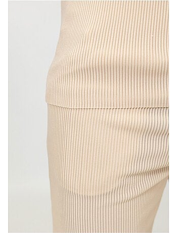 Pantalones cortos, camiseta Kebello