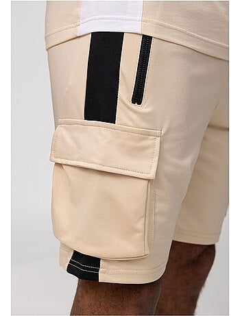 Pantalones cortos, camiseta Kebello
