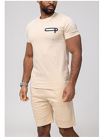 Pantalones cortos, camiseta Kebello