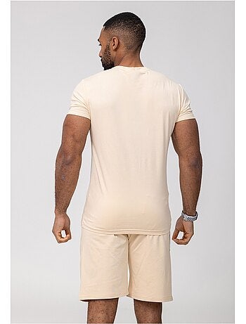 Pantalones cortos, camiseta Kebello