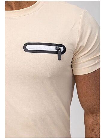 Pantalones cortos, camiseta Kebello
