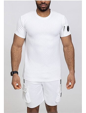 Pantalones cortos, camiseta Kebello