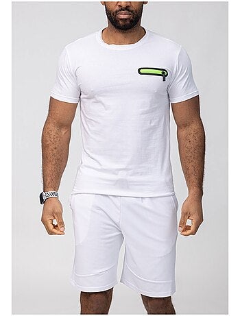 Pantalones cortos, camiseta Kebello