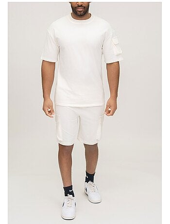 Pantalones cortos, camiseta Kebello