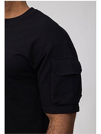 Pantalones cortos, camiseta Kebello