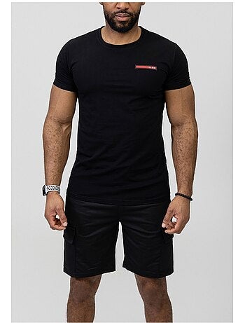 Pantalones cortos, camiseta Kebello