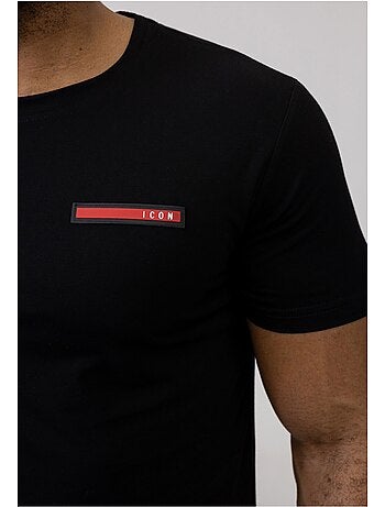 Pantalones cortos, camiseta Kebello