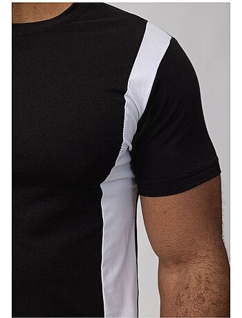 Pantalones cortos, camiseta Kebello