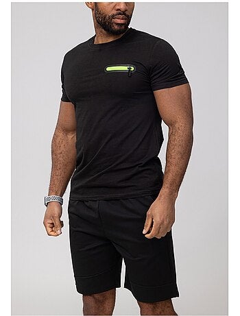 Pantalones cortos, camiseta Kebello