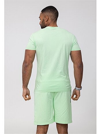 Pantalones cortos, camiseta Kebello