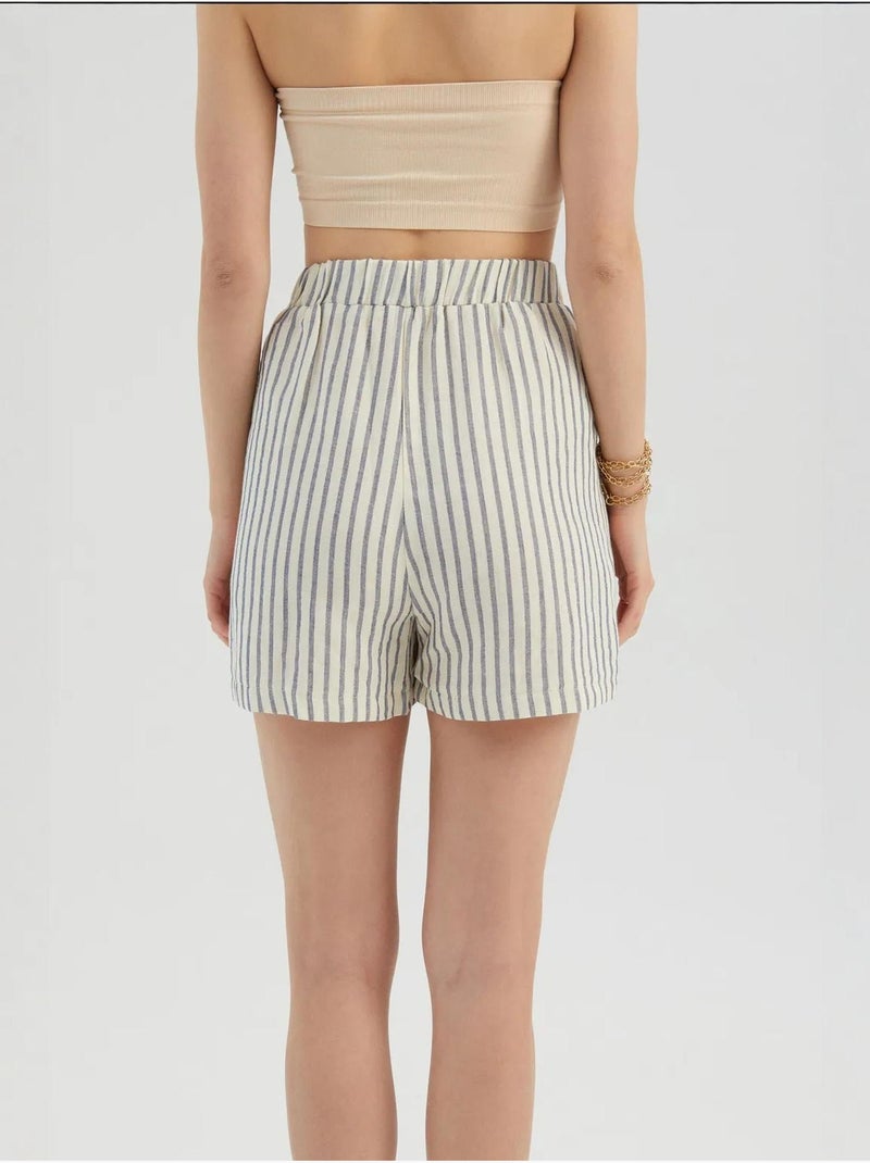 Pantalones cortos de cintura alta con rayas y cintura elástica Beige natural - Kiabi