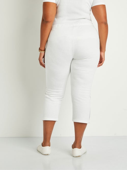 Pantalones cortos de estar por casa con cinturilla elástica y forro polar. - Afibel - Kiabi Pantalones cortos de estar por casa con cinturilla elástica y forro polar. - Afibel - Kiabi
