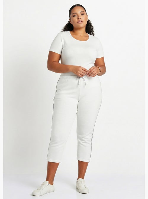 Pantalones cortos de estar por casa con cinturilla elástica y forro polar. - Afibel - Kiabi Pantalones cortos de estar por casa con cinturilla elástica y forro polar. - Afibel - Kiabi