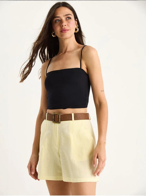 Pantalones cortos de lino fino con detalle de bolsillo y cinturón lucci - Kiabi Pantalones cortos de lino fino con detalle de bolsillo y cinturón lucci - Kiabi