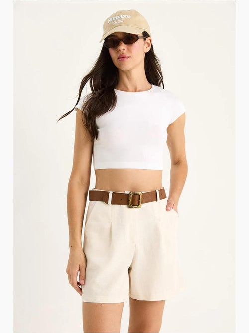 Pantalones cortos de lino fino con detalle de bolsillo y cinturón lucci - Kiabi Pantalones cortos de lino fino con detalle de bolsillo y cinturón lucci - Kiabi