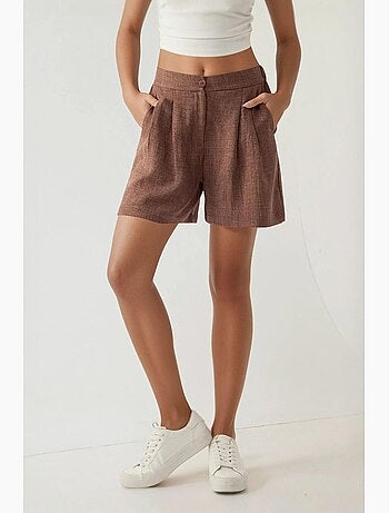 Pantalones cortos de lyocell suave al tacto y cintura alta plisados hiccup
