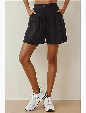 Pantalones cortos de lyocell suave al tacto y cintura alta plisados hiccup