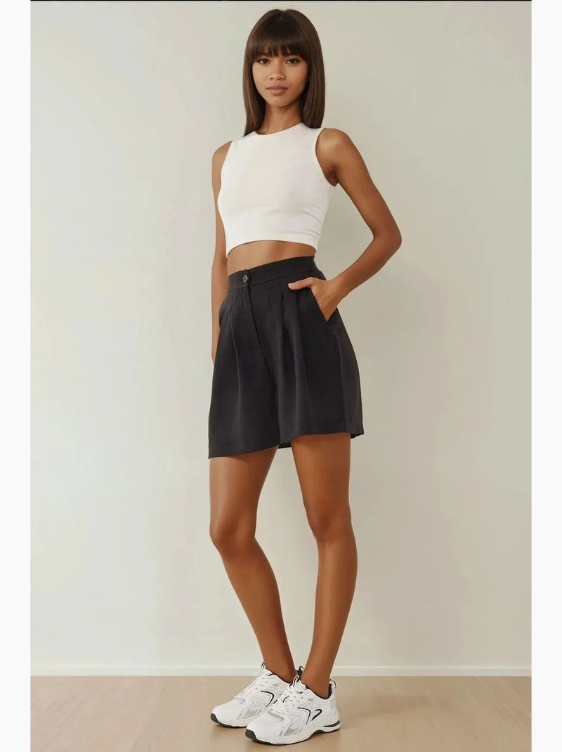 Pantalones cortos de lyocell suave al tacto y cintura alta plisados hiccup Negro - Kiabi