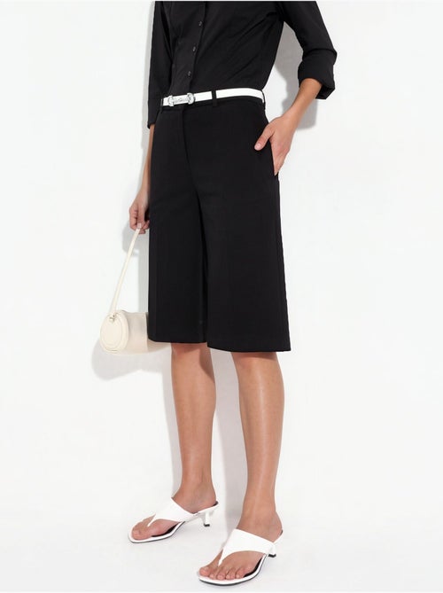 Pantalones cortos de pierna ancha y largo midi de ajuste cómodo hiccup - Kiabi Pantalones cortos de pierna ancha y largo midi de ajuste cómodo hiccup - Kiabi