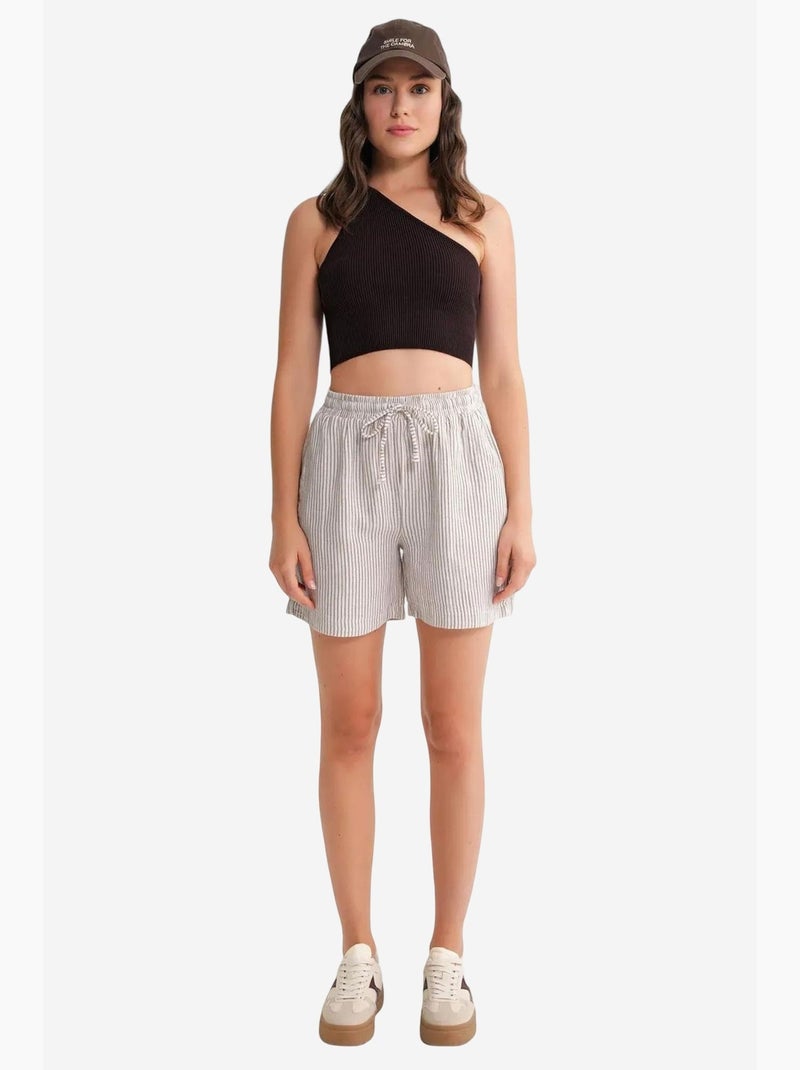 Pantalones cortos de pierna ancha y seersucker a rayas de cintura alta mixray Marrón claro - Kiabi