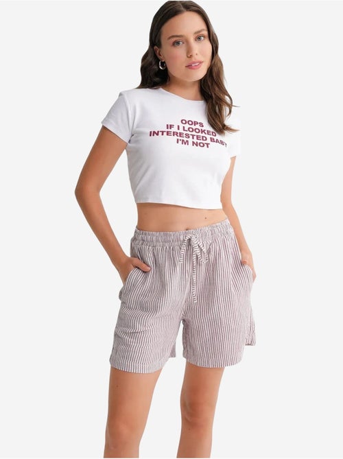 Pantalones cortos de pierna ancha y seersucker a rayas de cintura alta mixray - Kiabi Pantalones cortos de pierna ancha y seersucker a rayas de cintura alta mixray - Kiabi