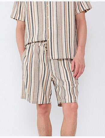 Pantalones cortos de rayas, mo fashion
