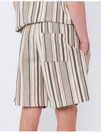Pantalones cortos de rayas, mo fashion