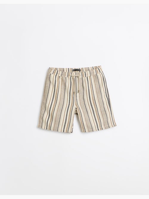 Pantalones cortos de rayas, mo fashion - Kiabi Pantalones cortos de rayas, mo fashion - Kiabi