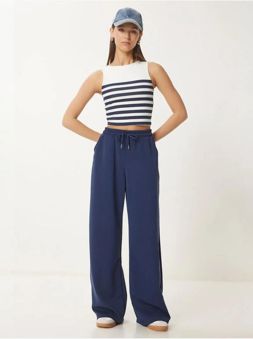Pantalones de chándal de pierna ancha con cintura de cordón istanbul - Kiabi Pantalones de chándal de pierna ancha con cintura de cordón istanbul - Kiabi
