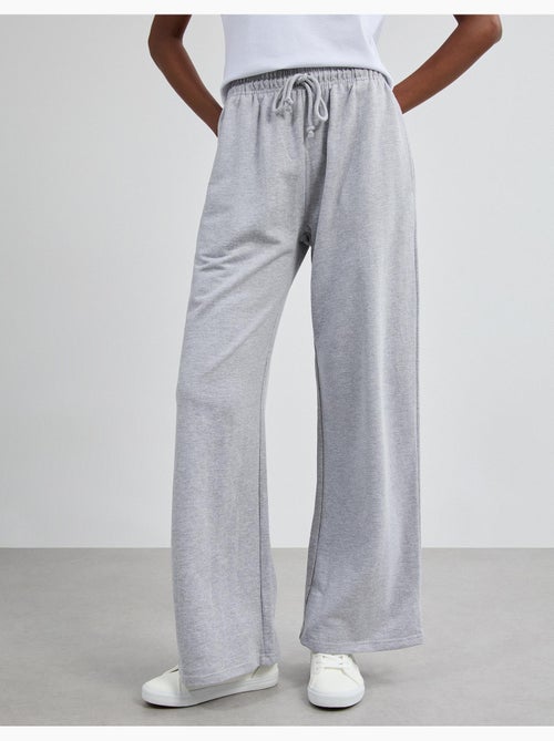 Pantalones de chándal de pierna ancha, mo fashion - Kiabi Pantalones de chándal de pierna ancha, mo fashion - Kiabi