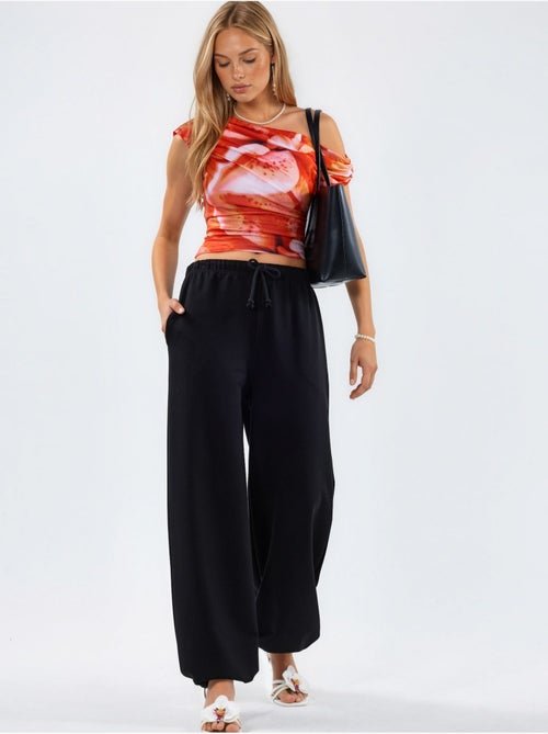 Pantalones de chándal en mezcla de algodón de pierna recta para mujer busem - Kiabi Pantalones de chándal en mezcla de algodón de pierna recta para mujer busem - Kiabi