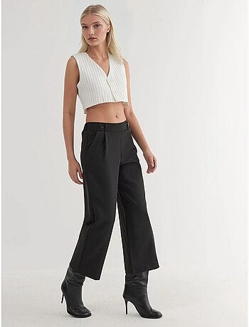 Pantalones de cintura alta con detalle de botones