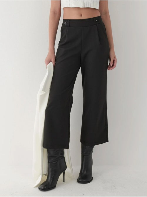 Pantalones de cintura alta con detalle de botones - Kiabi