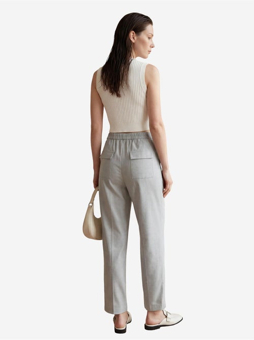 Pantalones de cintura alta y pierna recta con bolsillos my fashion - Kiabi Pantalones de cintura alta y pierna recta con bolsillos my fashion - Kiabi