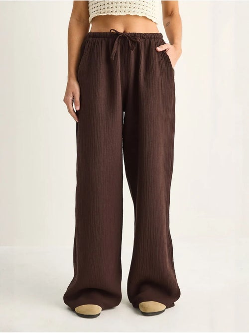 Pantalones de crepé de algodón de pernera ancha lucci - Kiabi Pantalones de crepé de algodón de pernera ancha lucci - Kiabi