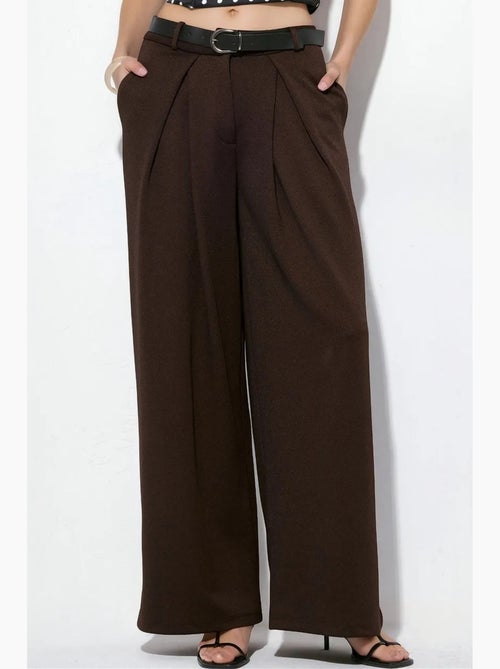 Pantalones de crepé de pernera ancha y cintura alta con cinturón busem - Kiabi Pantalones de crepé de pernera ancha y cintura alta con cinturón busem - Kiabi