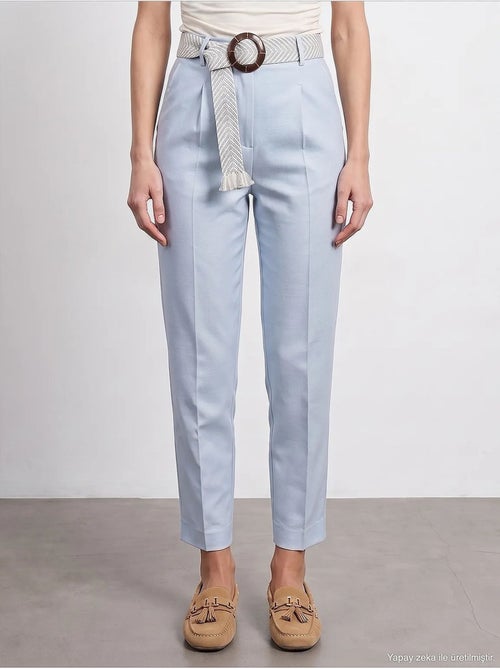 Pantalones de crepé de pierna recta con pinzas dilvin - Kiabi Pantalones de crepé de pierna recta con pinzas dilvin - Kiabi